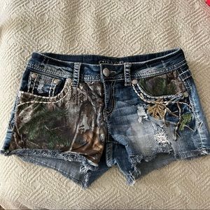 Women’s Camo Shorts